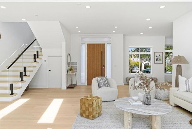 395 Martens Avenue, Mountain View, CA 94040