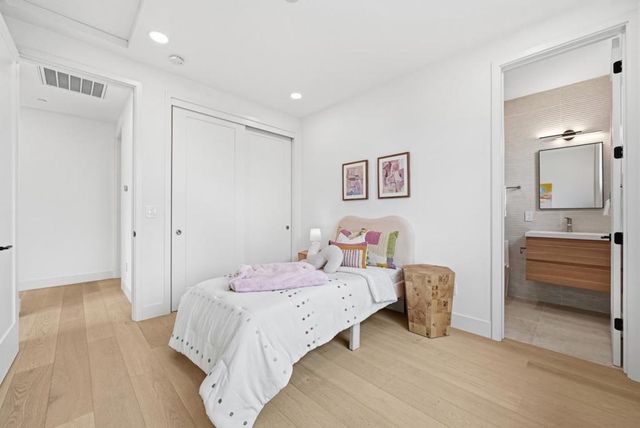 395 Martens Avenue, Mountain View, CA 94040