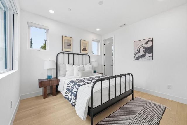 395 Martens Avenue, Mountain View, CA 94040