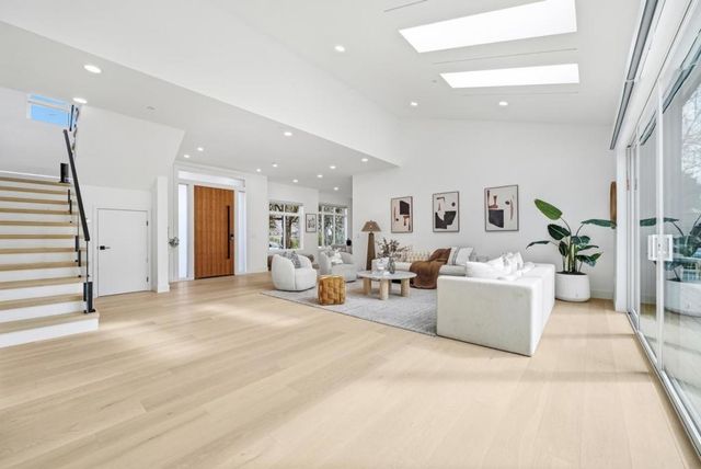 395 Martens Avenue, Mountain View, CA 94040