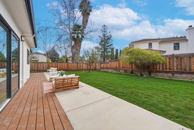 395 Martens Avenue, Mountain View, CA 94040