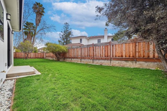 395 Martens Avenue, Mountain View, CA 94040