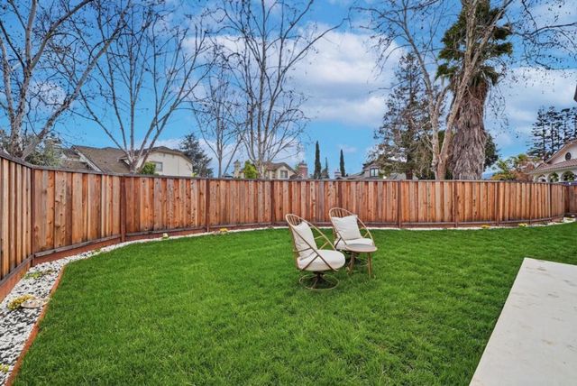 395 Martens Avenue, Mountain View, CA 94040