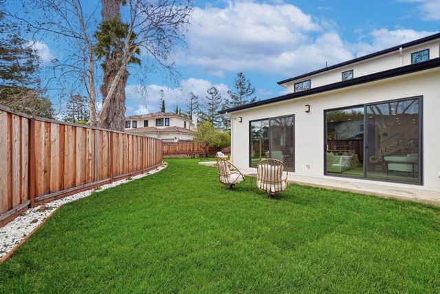 395 Martens Avenue, Mountain View, CA 94040