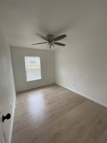 4731 Stokes Street, Dallas, TX 75216