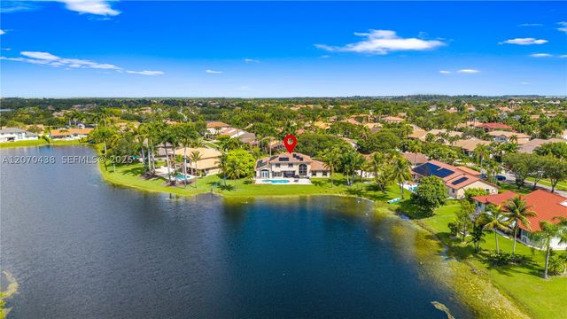 451 NW 194th Ave, Pembroke Pines, FL 33029