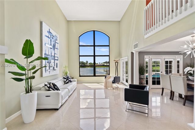 451 NW 194th Ave, Pembroke Pines, FL 33029