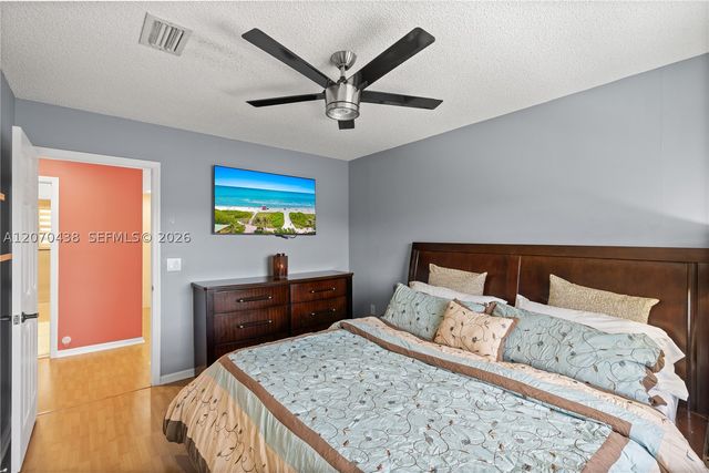 451 NW 194th Ave, Pembroke Pines, FL 33029