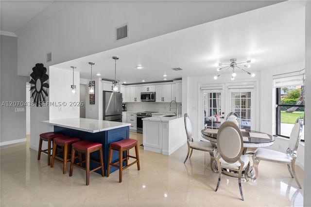 451 NW 194th Ave, Pembroke Pines, FL 33029