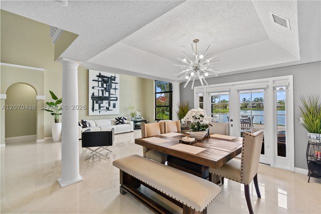 451 NW 194th Ave, Pembroke Pines, FL 33029