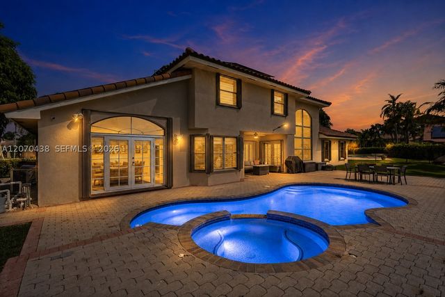 451 NW 194th Ave, Pembroke Pines, FL 33029