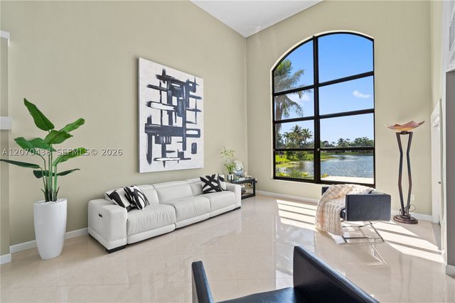 451 NW 194th Ave, Pembroke Pines, FL 33029