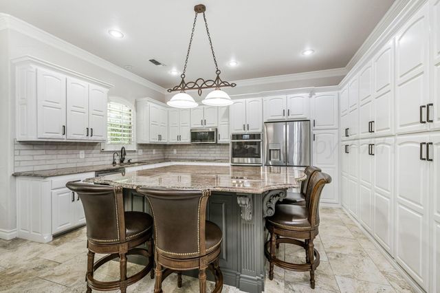 7805 Clearmeadow Drive, Amarillo, TX 79119
