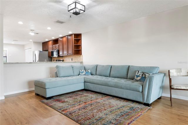 515 LEFFINGWELL AVENUE 112, Ellenton, FL 34222