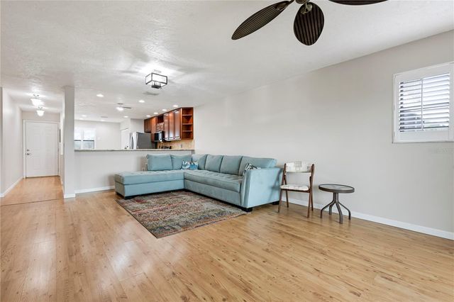 515 LEFFINGWELL AVENUE 112, Ellenton, FL 34222