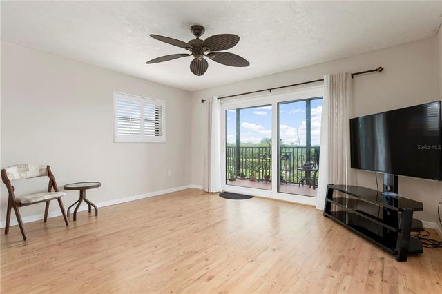 515 LEFFINGWELL AVENUE 112, Ellenton, FL 34222