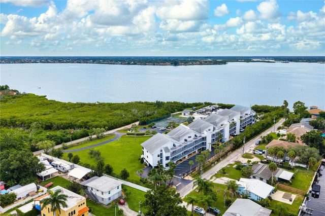 515 LEFFINGWELL AVENUE 112, Ellenton, FL 34222