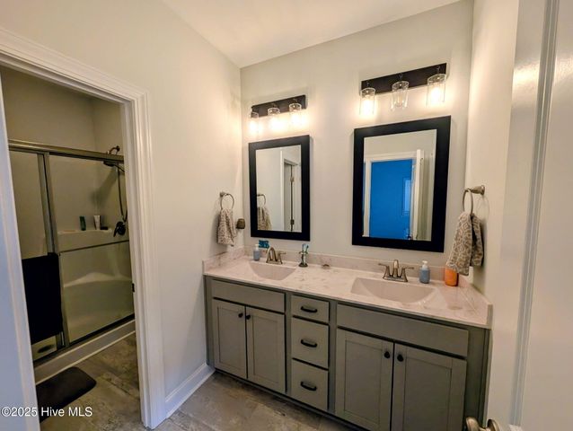 3323 School View Drive, Farmville, NC 27828