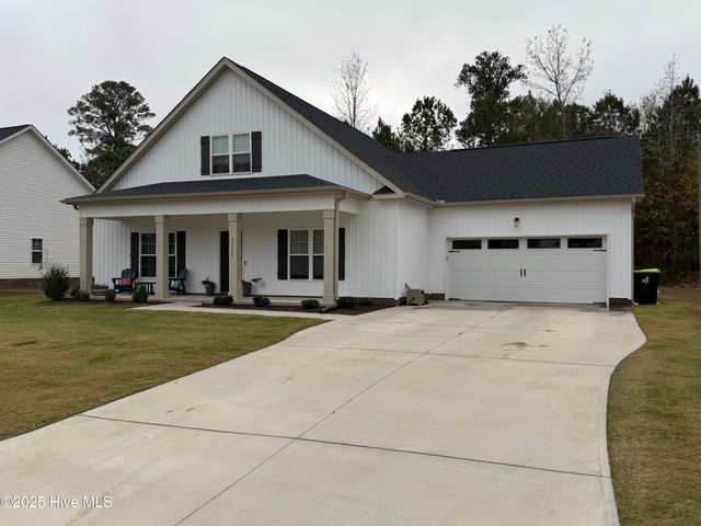3323 School View Drive, Farmville, NC 27828