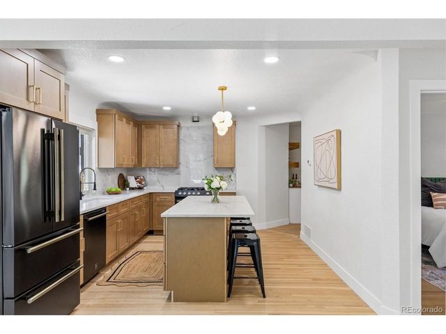 2260 Leyden St, Denver, CO 80207