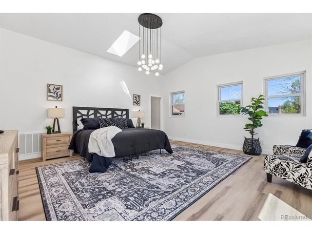 2260 Leyden St, Denver, CO 80207