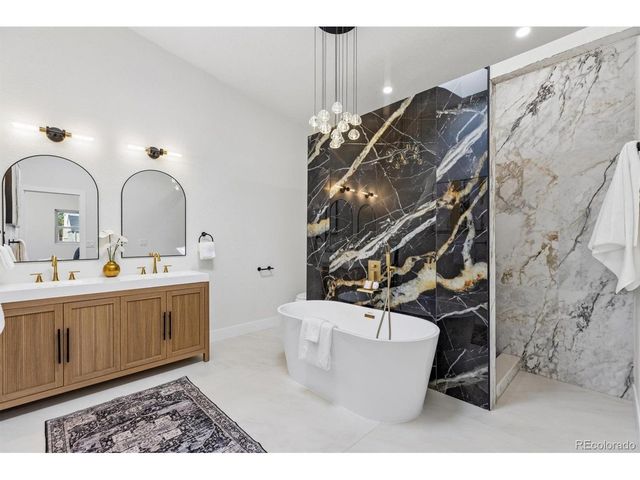 2260 Leyden St, Denver, CO 80207