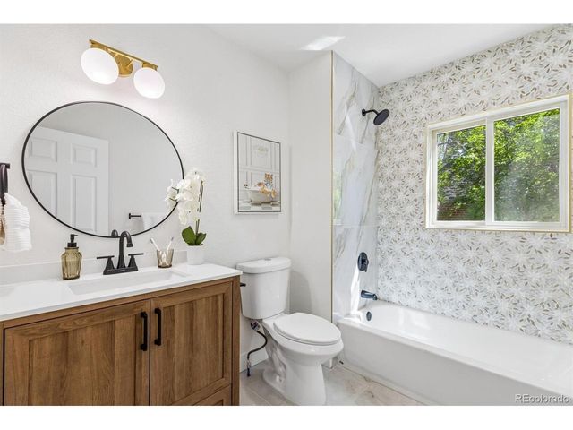 2260 Leyden St, Denver, CO 80207