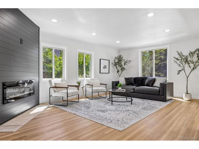 2260 Leyden St, Denver, CO 80207