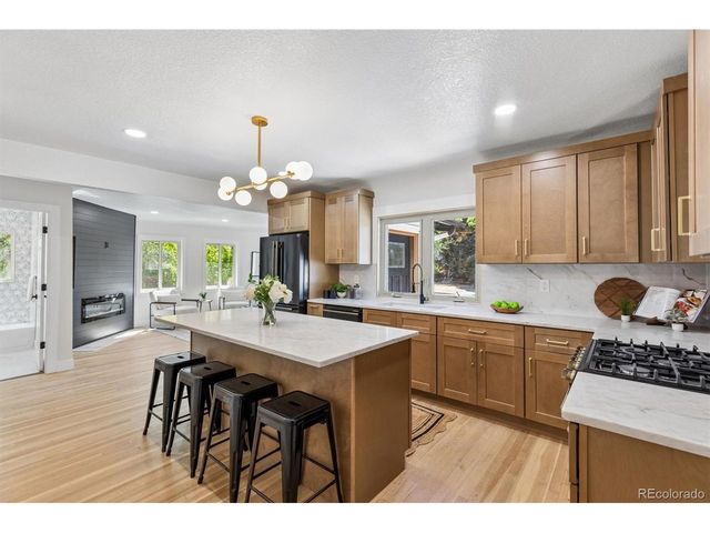 2260 Leyden St, Denver, CO 80207
