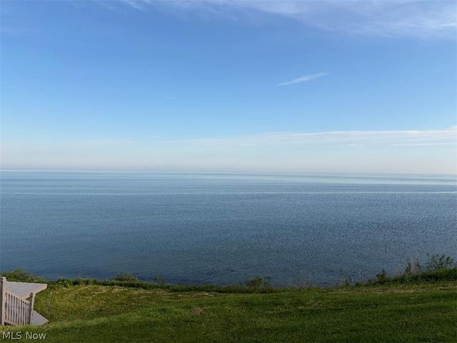 5237 Lake Road W 1107, Ashtabula, OH 44004
