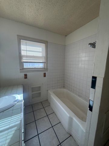 4913 40th Street, Lubbock, TX 79414