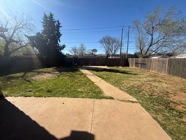 4913 40th Street, Lubbock, TX 79414