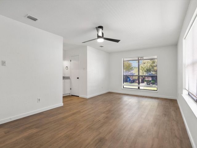 1117 S Rusk Street 1115, Weatherford, TX 76086