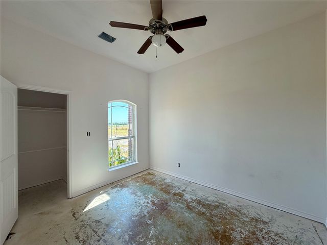 315 County Road 365, Gainesville, TX 76240