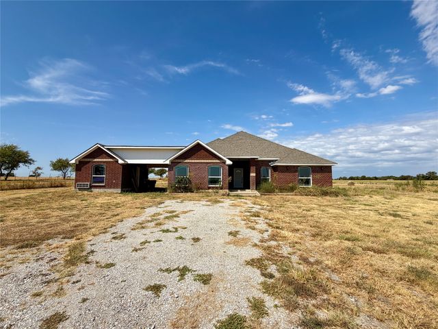 315 County Road 365, Gainesville, TX 76240