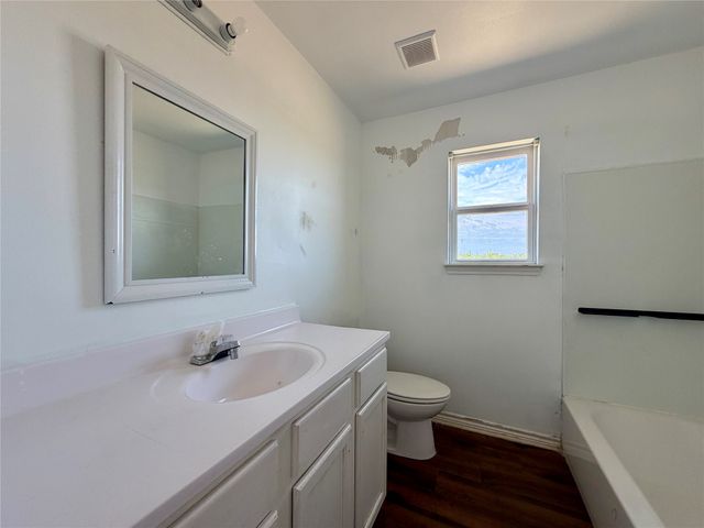 315 County Road 365, Gainesville, TX 76240