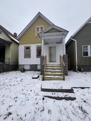 2966 N 23rd STREET, Milwaukee, WI 53206