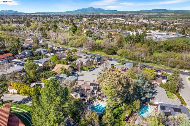 4262 Tamur Ct, Pleasanton, CA 94566