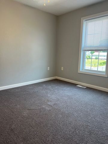 17 Foster St 14, Brockton, MA 02301