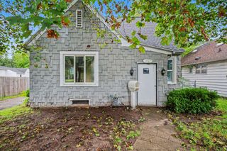1767 W Michigan Avenue, Battle Creek City, MI 49037
