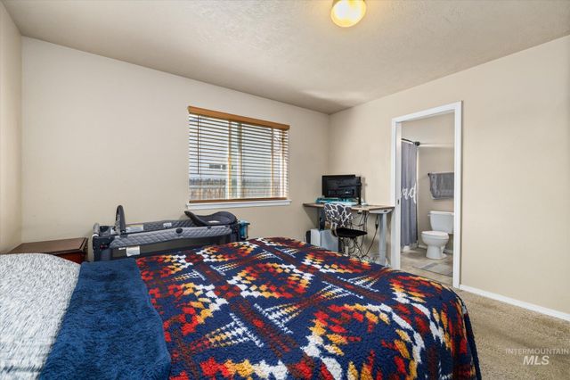 597 E Great Bear St, Kuna, ID 83634