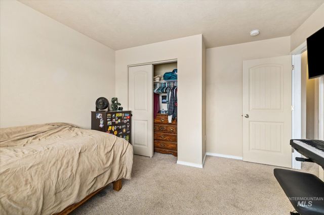 597 E Great Bear St, Kuna, ID 83634