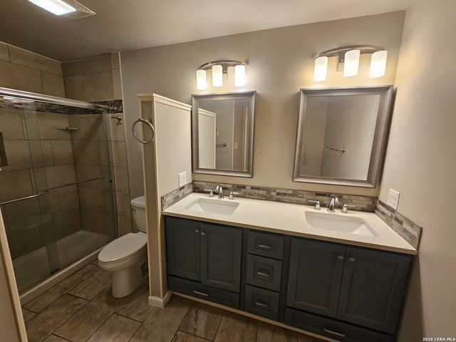 12214 NORTHLEDGE DR, Live Oak, TX 78233