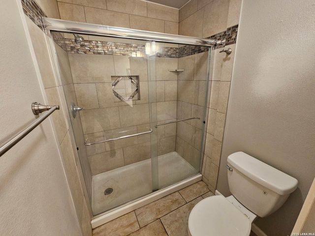 12214 NORTHLEDGE DR, Live Oak, TX 78233