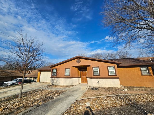 12214 NORTHLEDGE DR, Live Oak, TX 78233