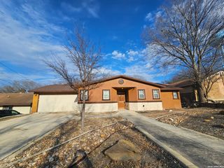 12214 NORTHLEDGE DR, Live Oak, TX 78233