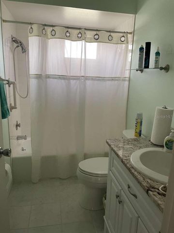 5624 PALM AIRE DRIVE V105, Sarasota, FL 34243