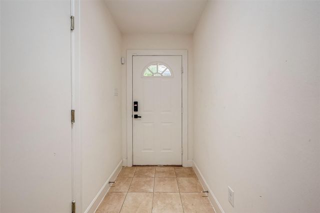 2710 Hullsmith Drive 1503, Houston, TX 77063