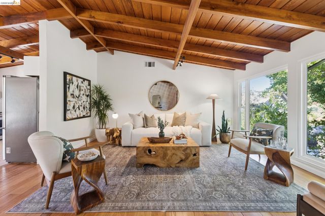 2645 Buenos Aires Ct, Walnut Creek, CA 94597