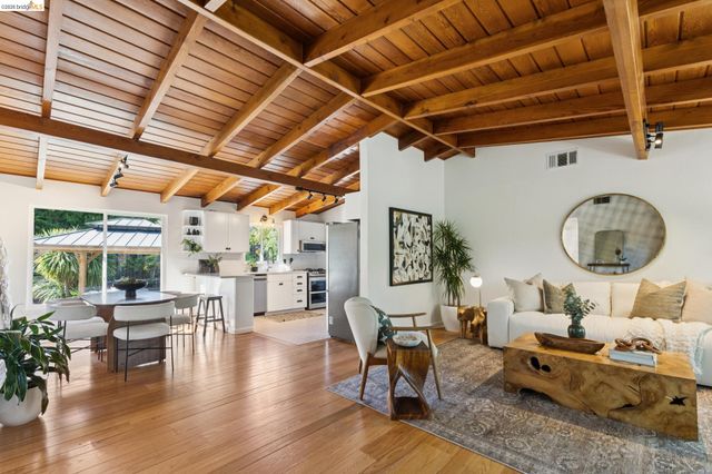 2645 Buenos Aires Ct, Walnut Creek, CA 94597
